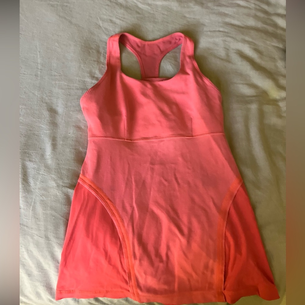 Lululemon Activewear top size 6 (used)